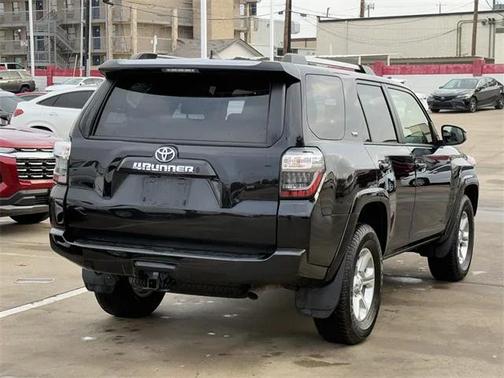 2024 Toyota 4Runner SR5