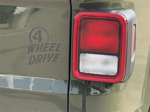 2023 Jeep Gladiator Willys 4x4