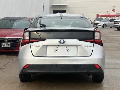 2022 Toyota Prius LE