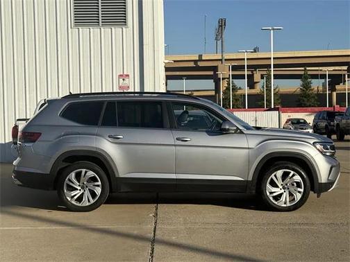 2023 Volkswagen Atlas 3.6L SE w/Technology