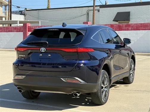 2023 Toyota Venza LE