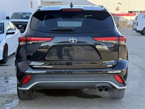 2022 Toyota Highlander XSE