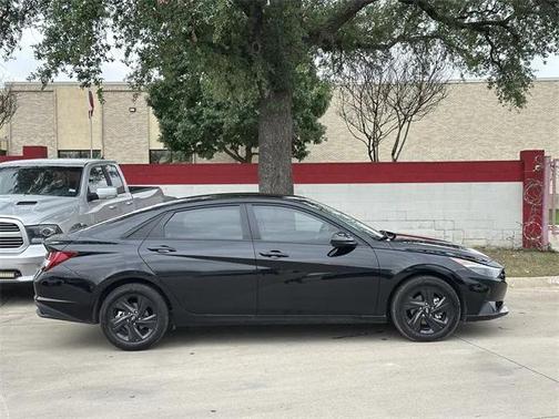2023 Hyundai ELANTRA HEV Blue
