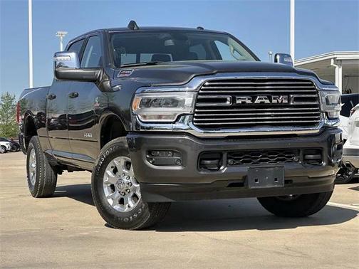 2024 RAM 2500 Laramie Crew Cab 4x4 6'4' Box