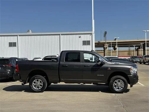 2024 RAM 2500 Laramie Crew Cab 4x4 6'4' Box