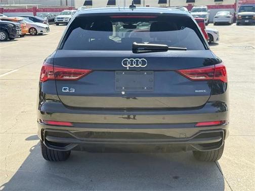 2023 Audi Q3 Premium 45 TFSI S line quattro Tiptronic