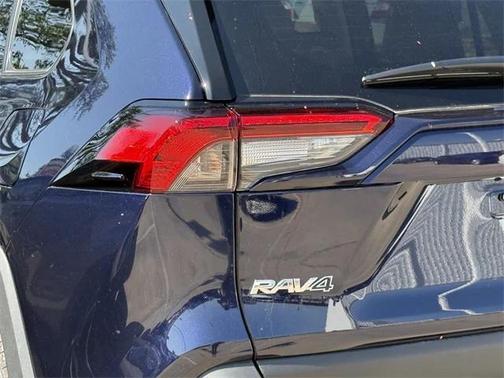 2025 Toyota RAV4 Hybrid XLE Premium