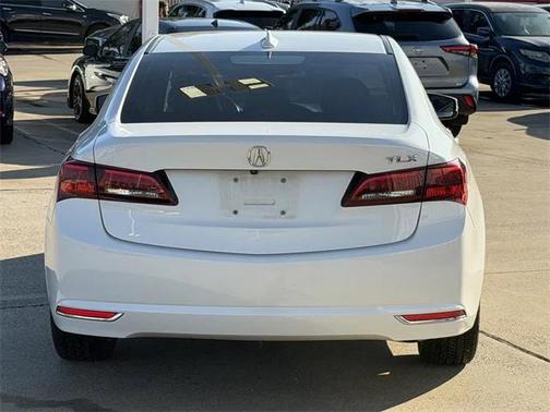 2017 Acura TLX w/Technology Package