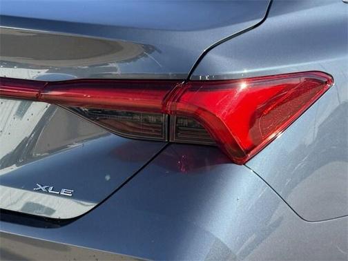 2022 Toyota Avalon XLE