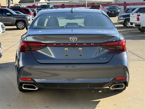 2022 Toyota Avalon XLE