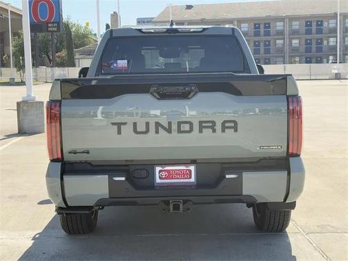 2025 Toyota Tundra Hybrid Platinum
