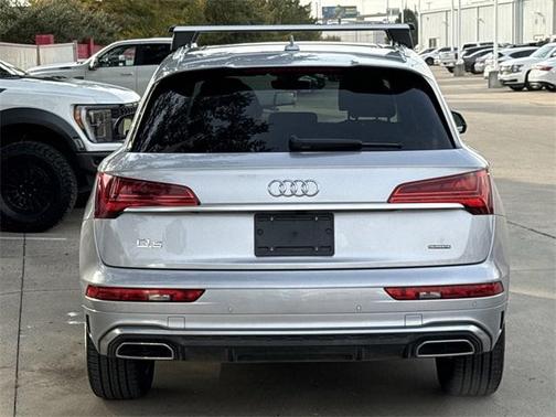 2023 Audi Q5 45 S line Premium