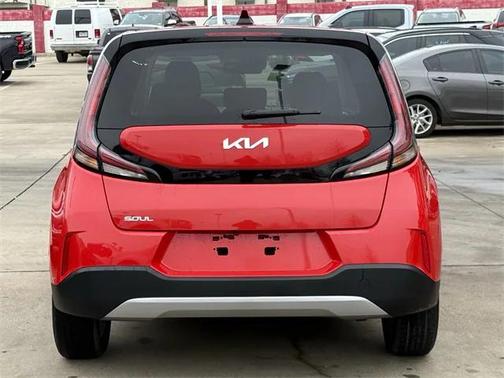 2024 Kia Soul LX