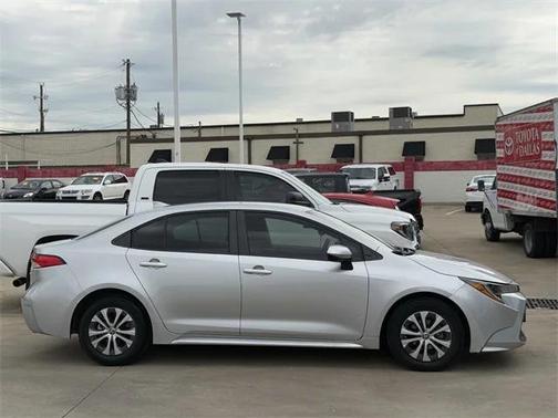 2022 Toyota Corolla Hybrid LE