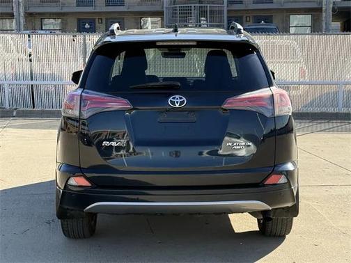 2017 Toyota RAV4 Platinum