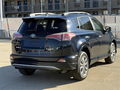 2017 Toyota RAV4 Platinum