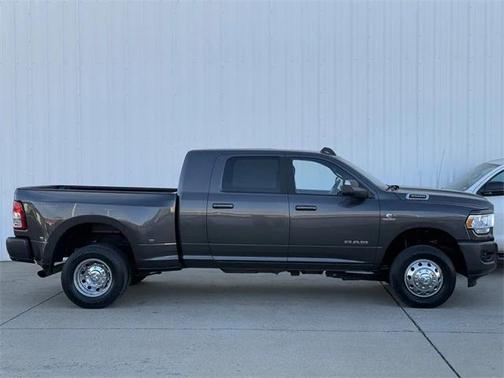 2022 RAM 3500 Big Horn Mega Cab 4x4 6'4' Box