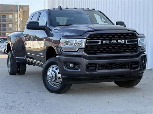 2022 RAM 3500 Big Horn Mega Cab 4x4 6'4' Box