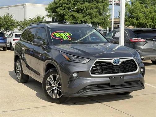 2024 Toyota Highlander Hybrid XLE