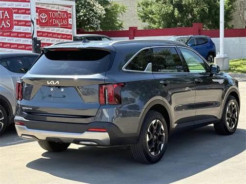 2024 Kia Sorento S