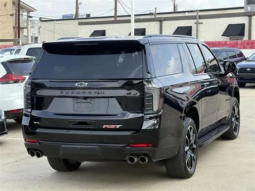 2025 Chevrolet Suburban RST