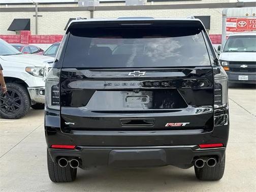 2025 Chevrolet Suburban RST