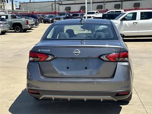 2023 Nissan Versa 1.6 SV