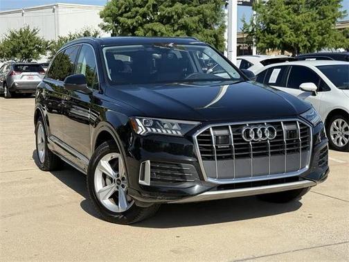 2024 Audi Q7 45 Premium Plus