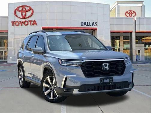 2025 Honda Pilot Touring 8-Passenger