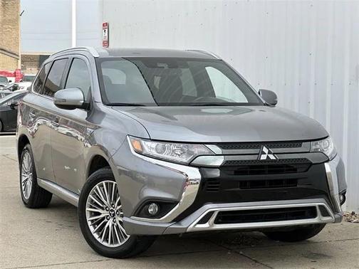 2022 Mitsubishi Outlander PHEV SEL