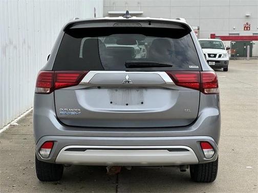 2022 Mitsubishi Outlander PHEV SEL
