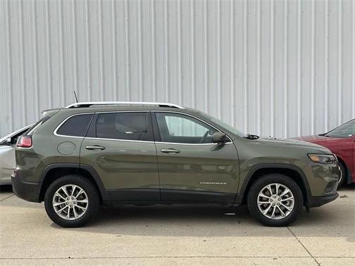 2021 Jeep Cherokee Latitude Lux