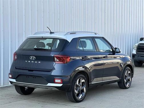 2024 Hyundai VENUE Limited