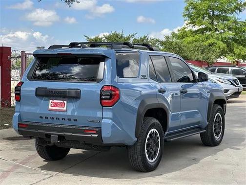 2025 Toyota 4Runner TRD Off Road