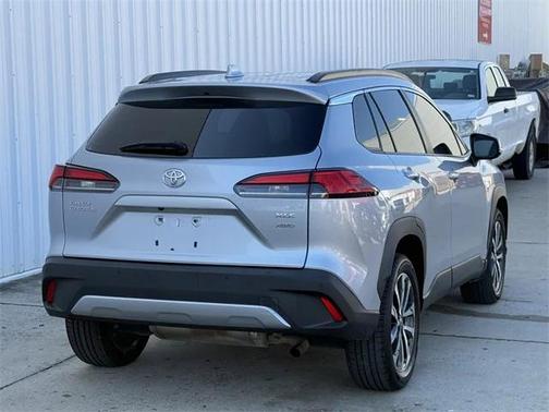 2022 Toyota Corolla Cross XLE