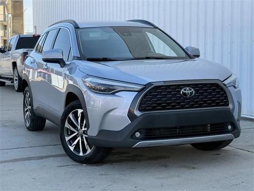 2022 Toyota Corolla Cross XLE