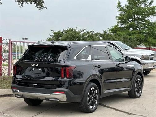 2024 Kia Sorento S