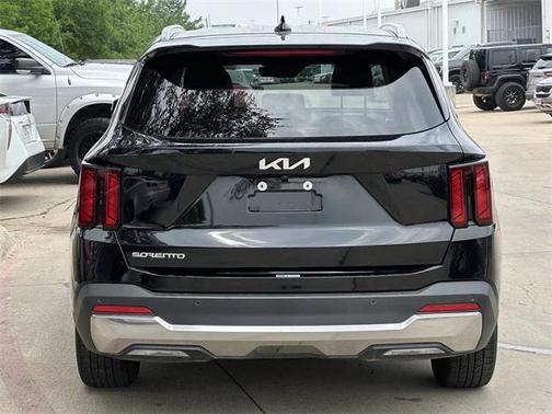 2024 Kia Sorento S
