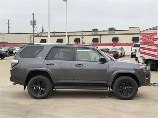 2022 Toyota 4Runner SR5
