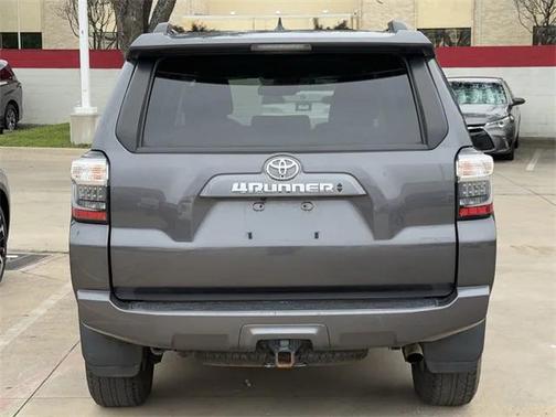 2022 Toyota 4Runner SR5