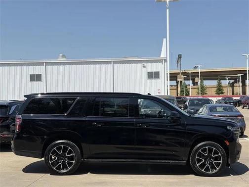 2022 Chevrolet Suburban RST