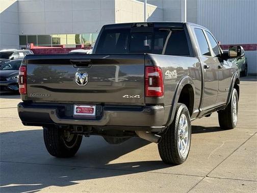2022 RAM 2500 Laramie Crew Cab 4x4 6'4' Box