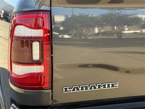 2022 RAM 2500 Laramie Crew Cab 4x4 6'4' Box