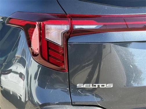2024 Kia Seltos X-Line