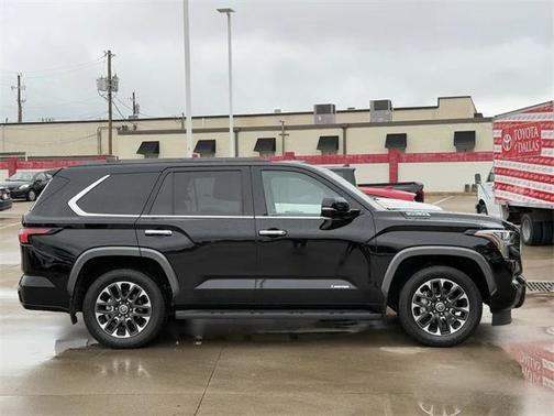 2023 Toyota Sequoia Limited