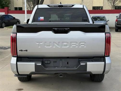2024 Toyota Tundra Hybrid Platinum