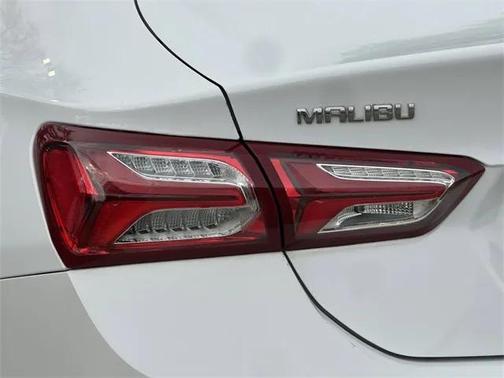 2021 Chevrolet Malibu FWD LT