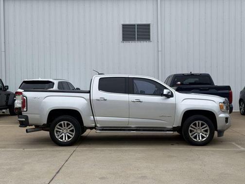 Quicksilver Metallic 2018 GMC Canyon SLT