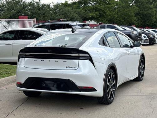 Pearl 2024 Toyota Prius Prime XSE Premium