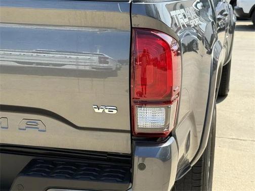 2018 Toyota Tacoma TRD Sport